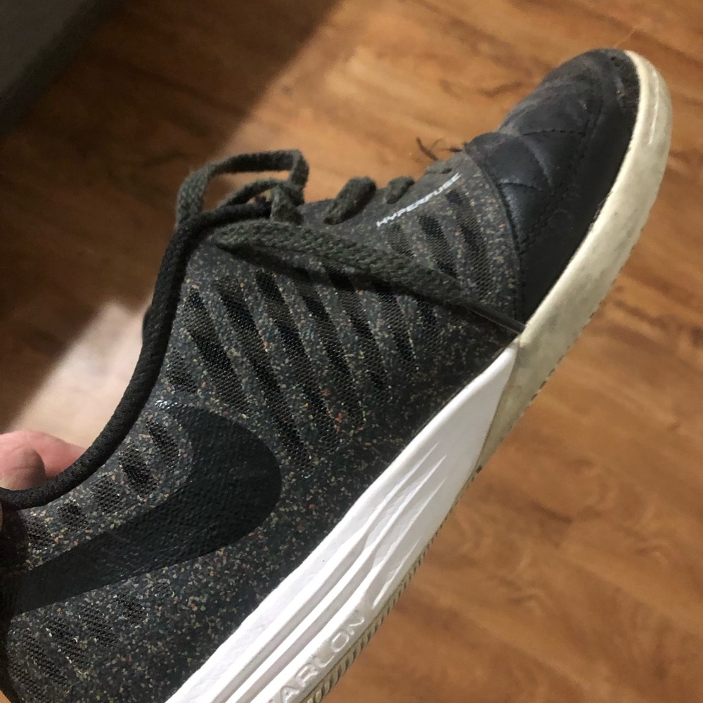 Nike Luna Gato IC